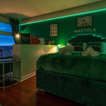 Maevela Apartments - Top Floor Rolex Themed Studio Apt Inside The Cube, Mailbox - Free Netflix & Wifi Birmingham Exterior foto