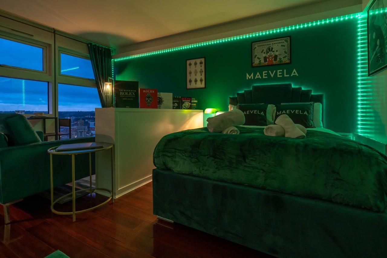 Maevela Apartments - Top Floor Rolex Themed Studio Apt Inside The Cube, Mailbox - Free Netflix & Wifi Birmingham Exterior foto