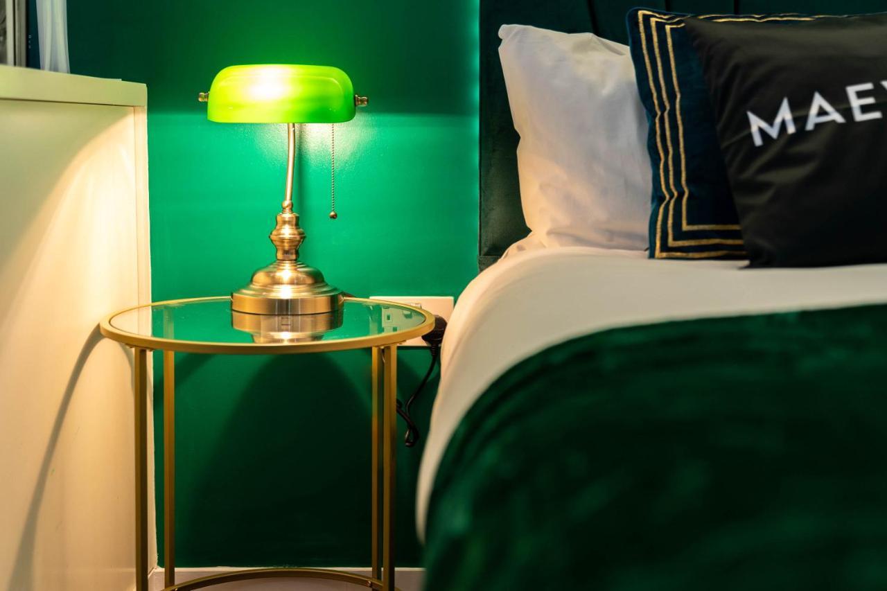 Maevela Apartments - Top Floor Rolex Themed Studio Apt Inside The Cube, Mailbox - Free Netflix & Wifi Birmingham Exterior foto